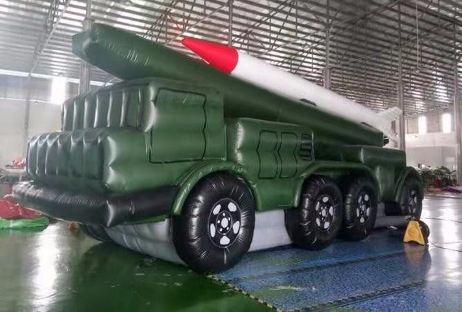 博湖军事导弹发射车